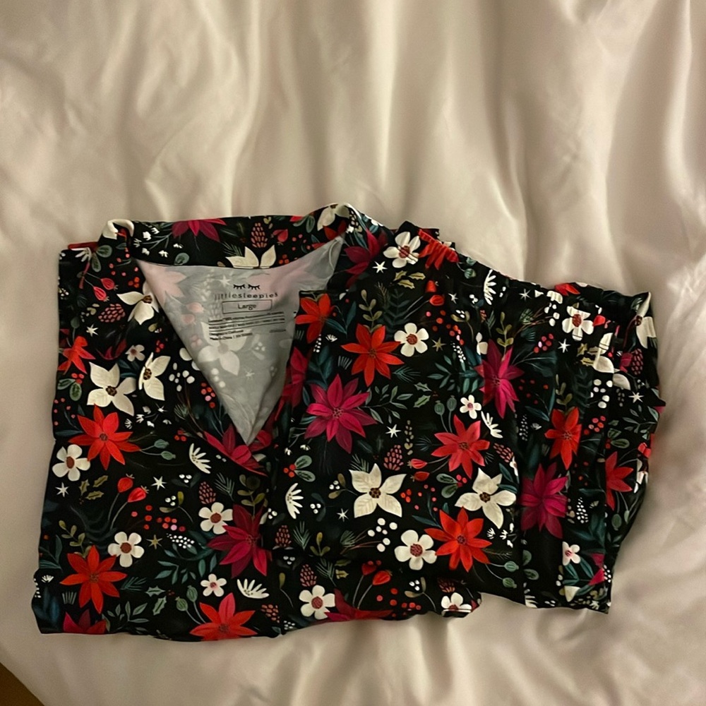 Little Sleepies Merry Berry pajamas L NWT